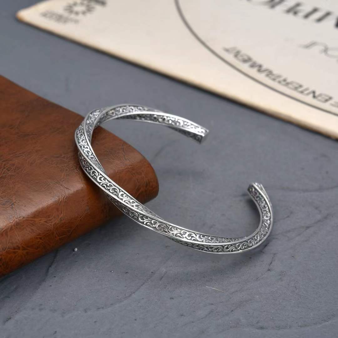 Tervin - Vine Etched Silver Cuff Bracelet