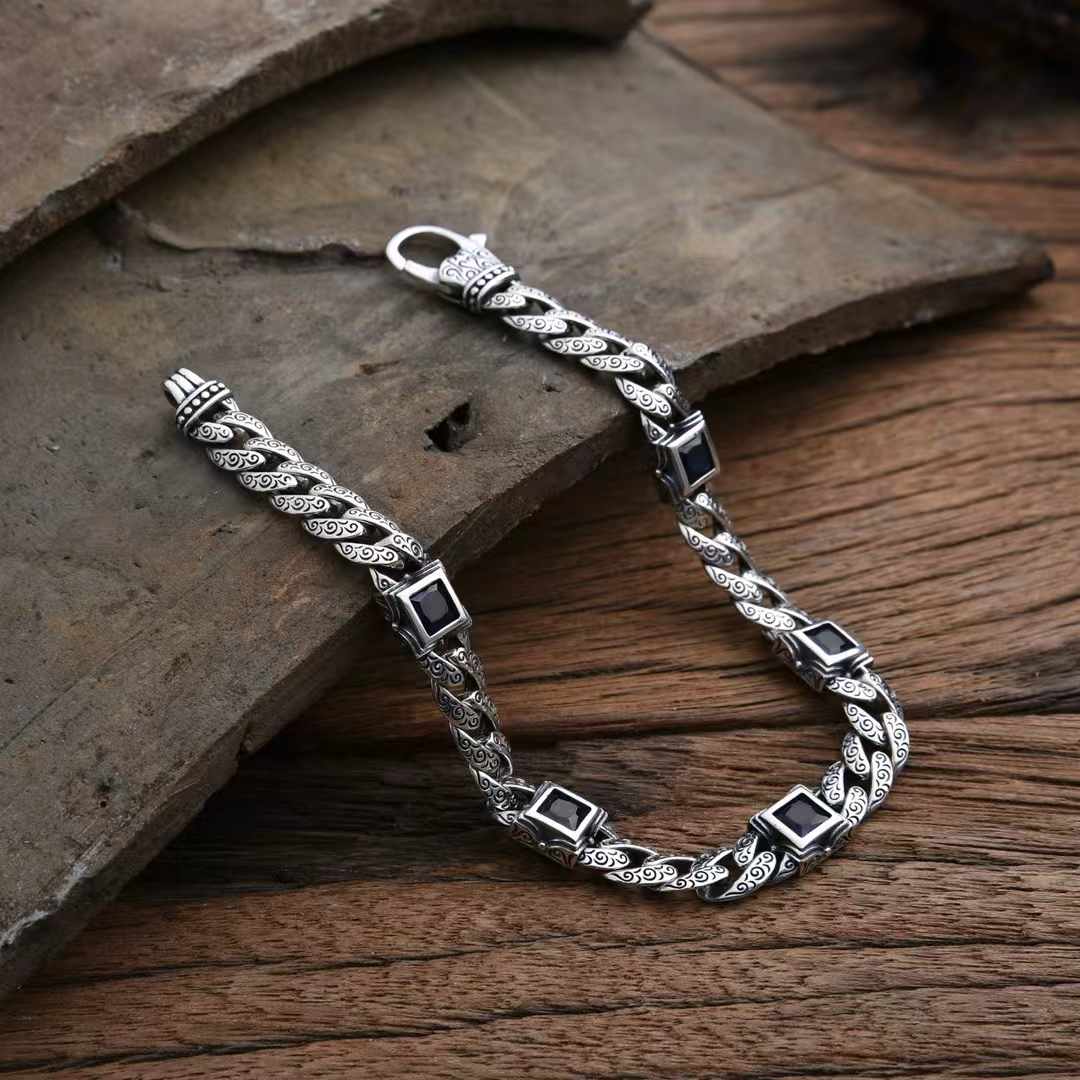 Dravos - Handcrafted Silver Bracelet