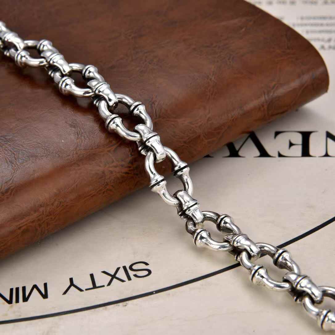 Vantor - Titan Link Silver Bracelet