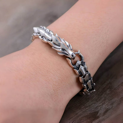 Kaedor - Dragon Clasp Silver Bracelet