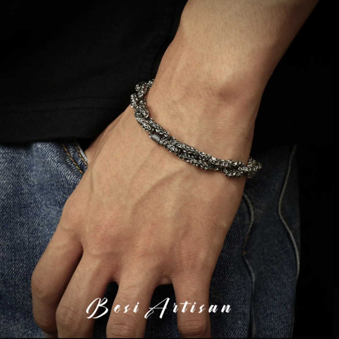 Vornar - Textured Silver Chain Bracelet