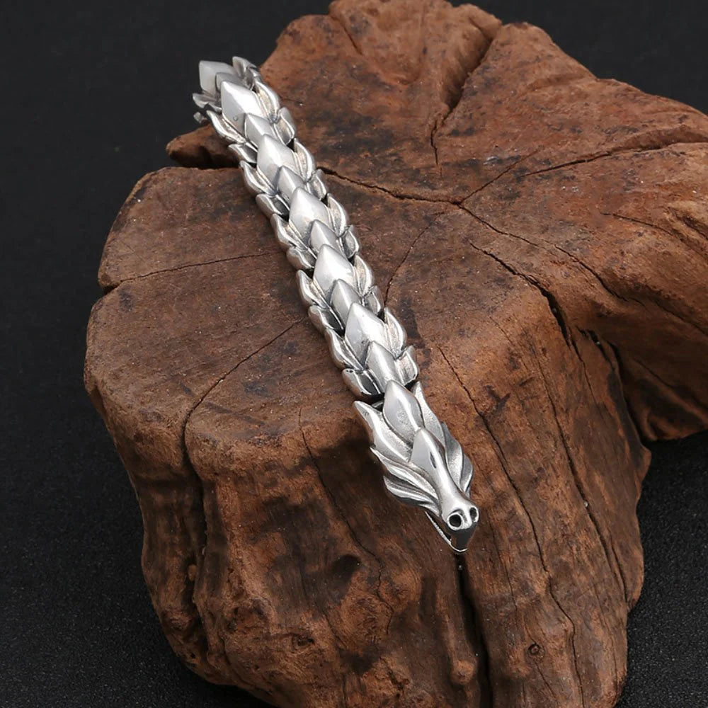 Kaedor - Dragon Clasp Silver Bracelet