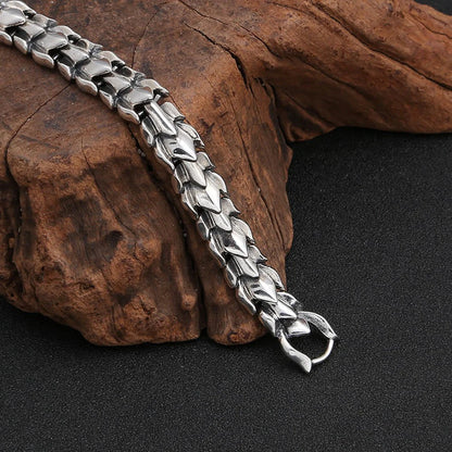 Kaedor - Dragon Clasp Silver Bracelet
