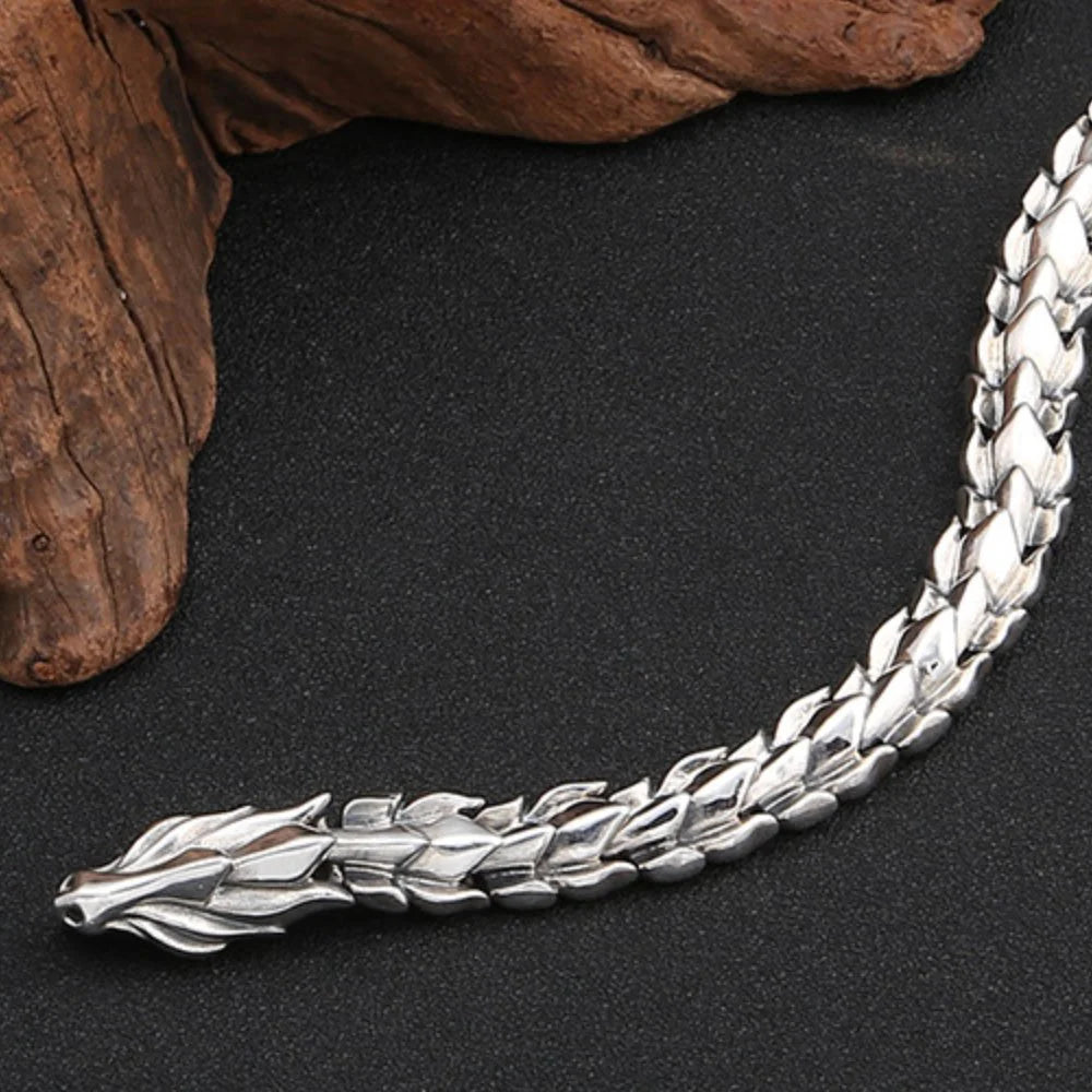 Kaedor - Dragon Clasp Silver Bracelet