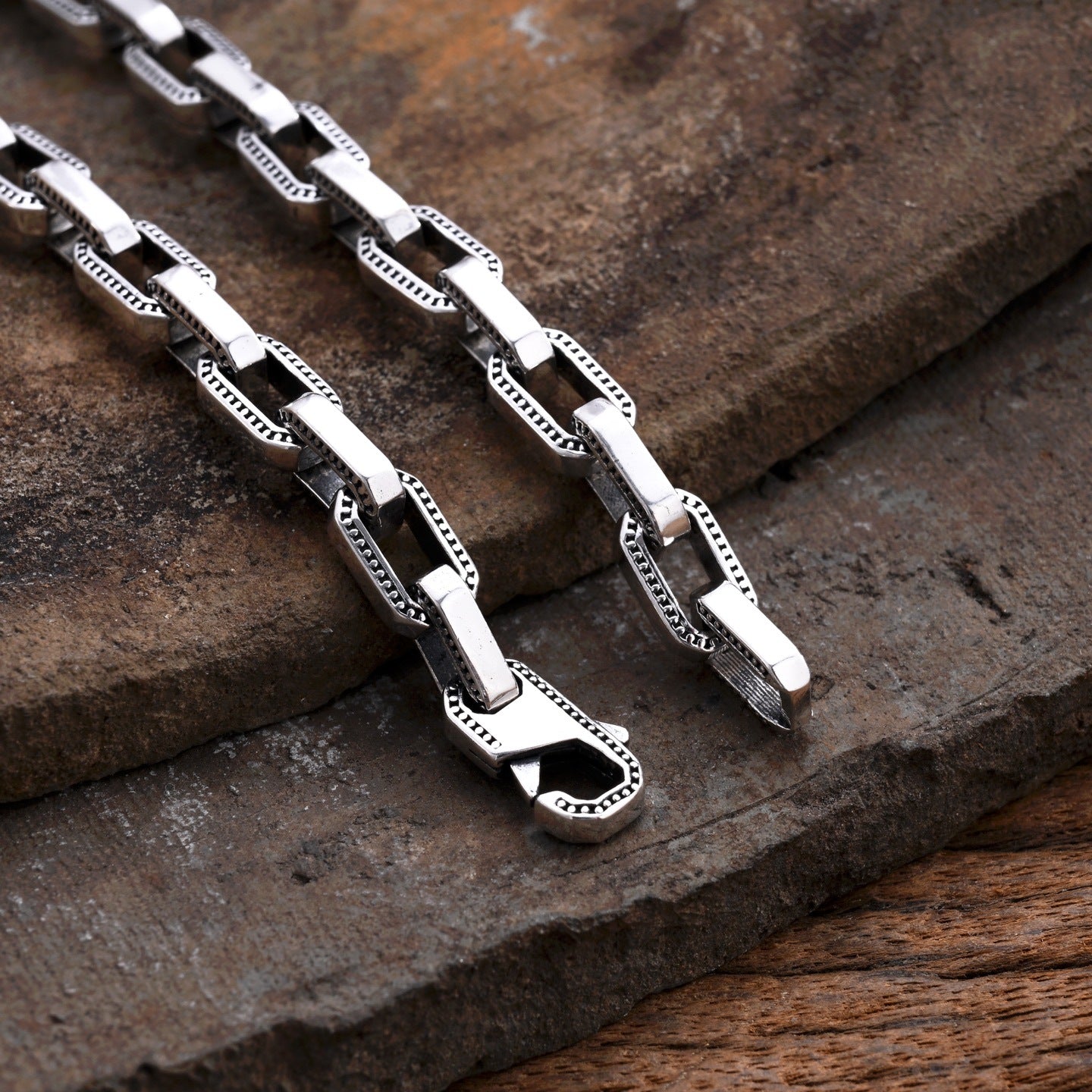 Naraan - Forged Soul Chain