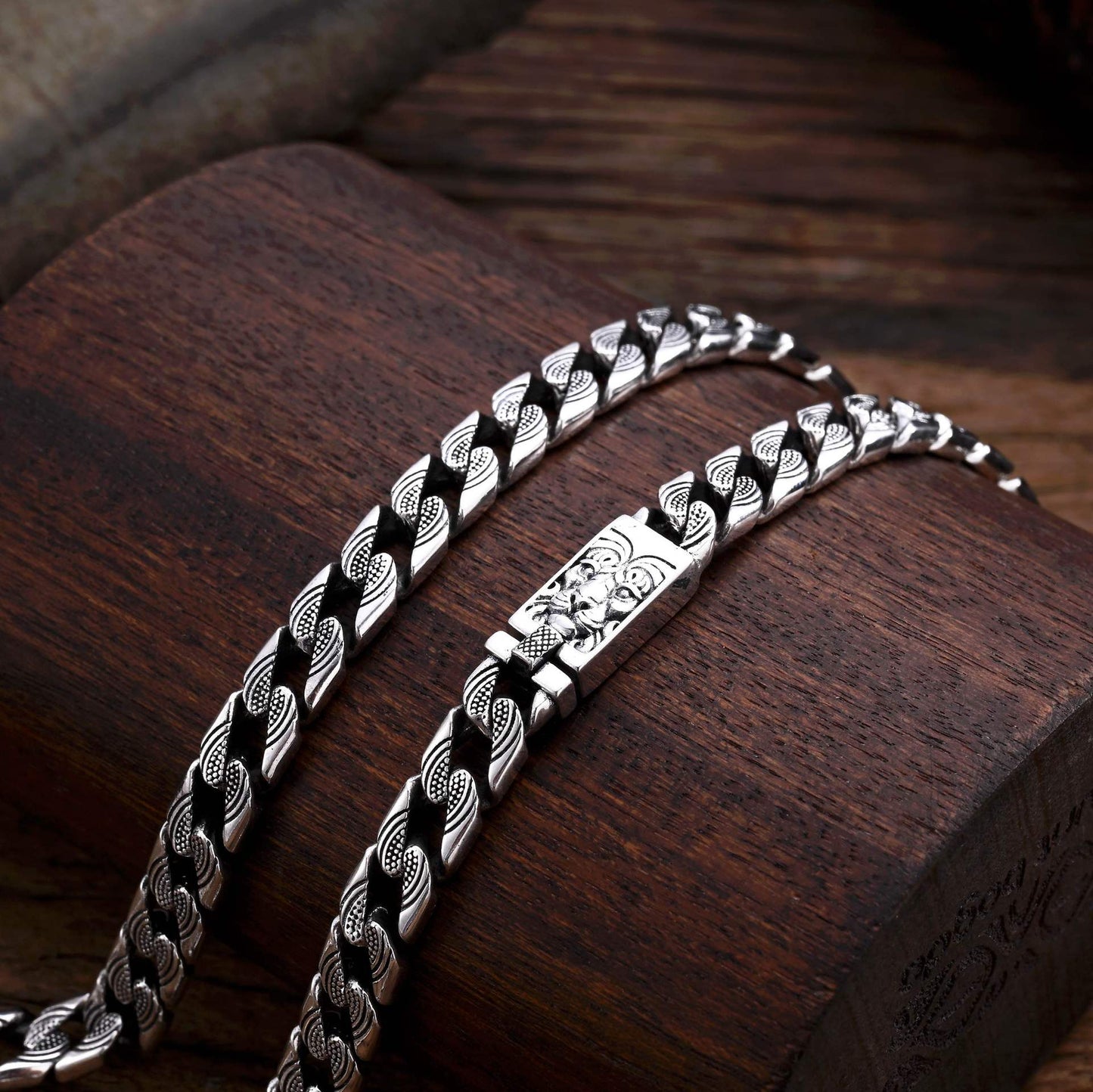 Aenor - Mindroot Silver Necklace