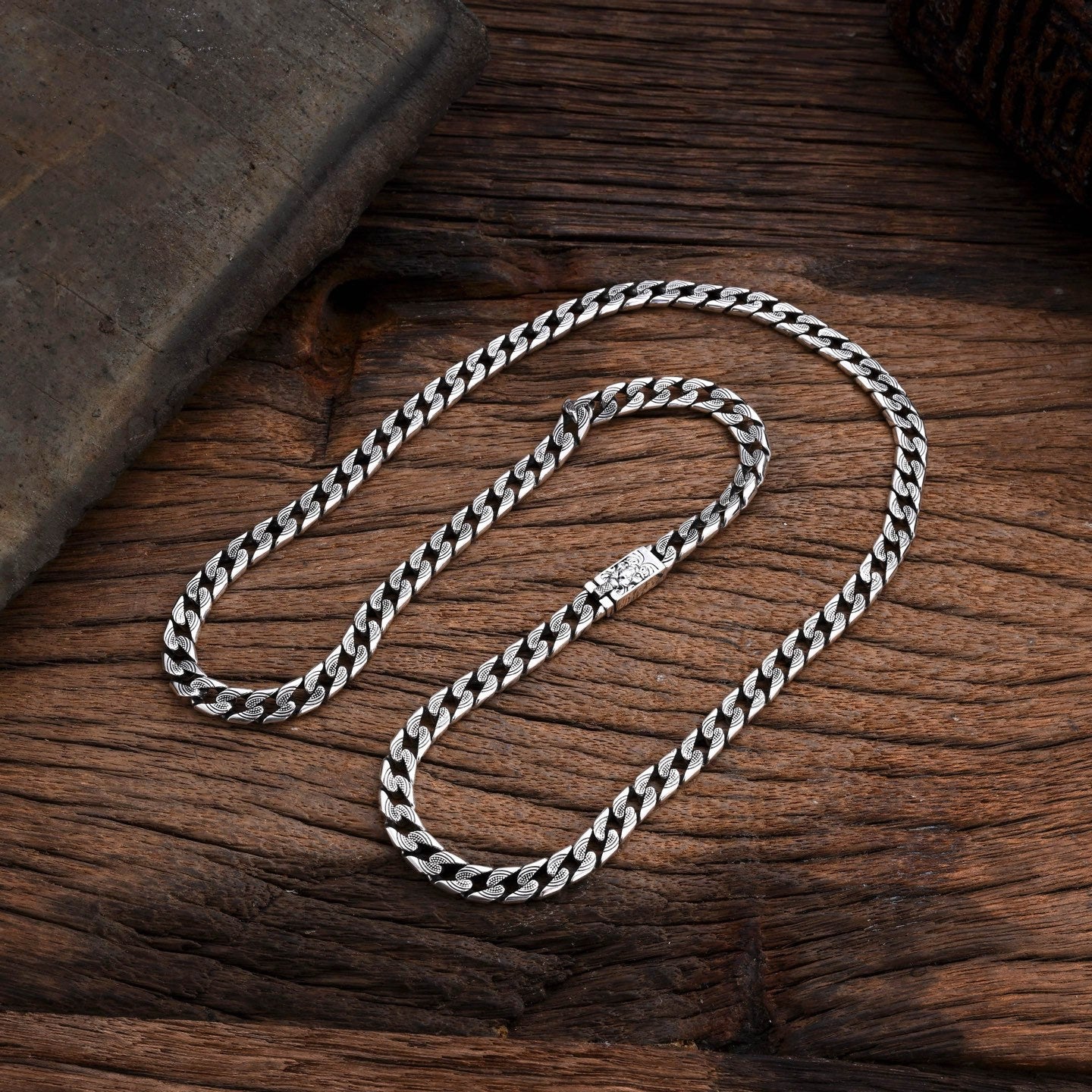 Aenor - Mindroot Silver Necklace