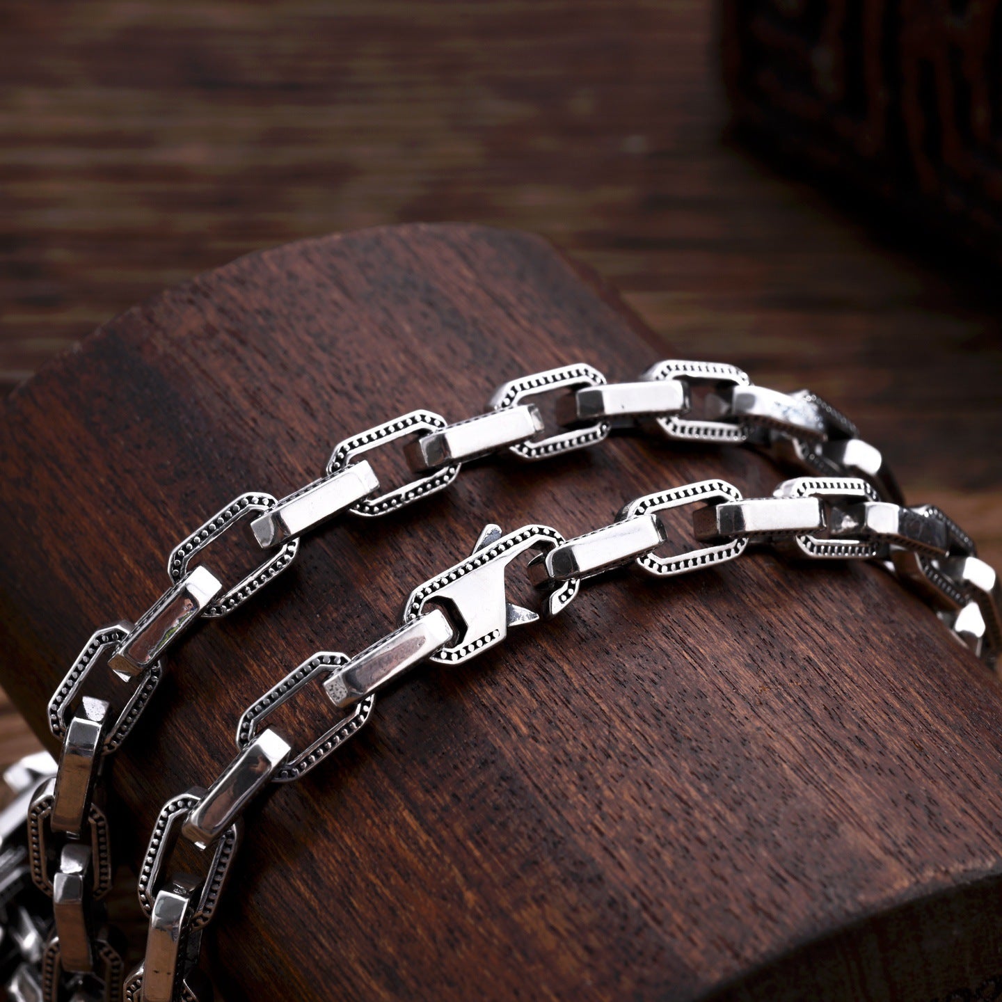 Naraan - Forged Soul Chain