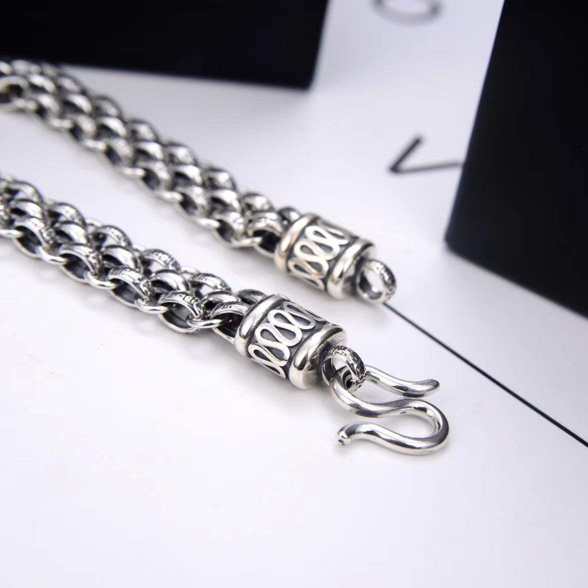 Oshira – Solid Silver Bracelet