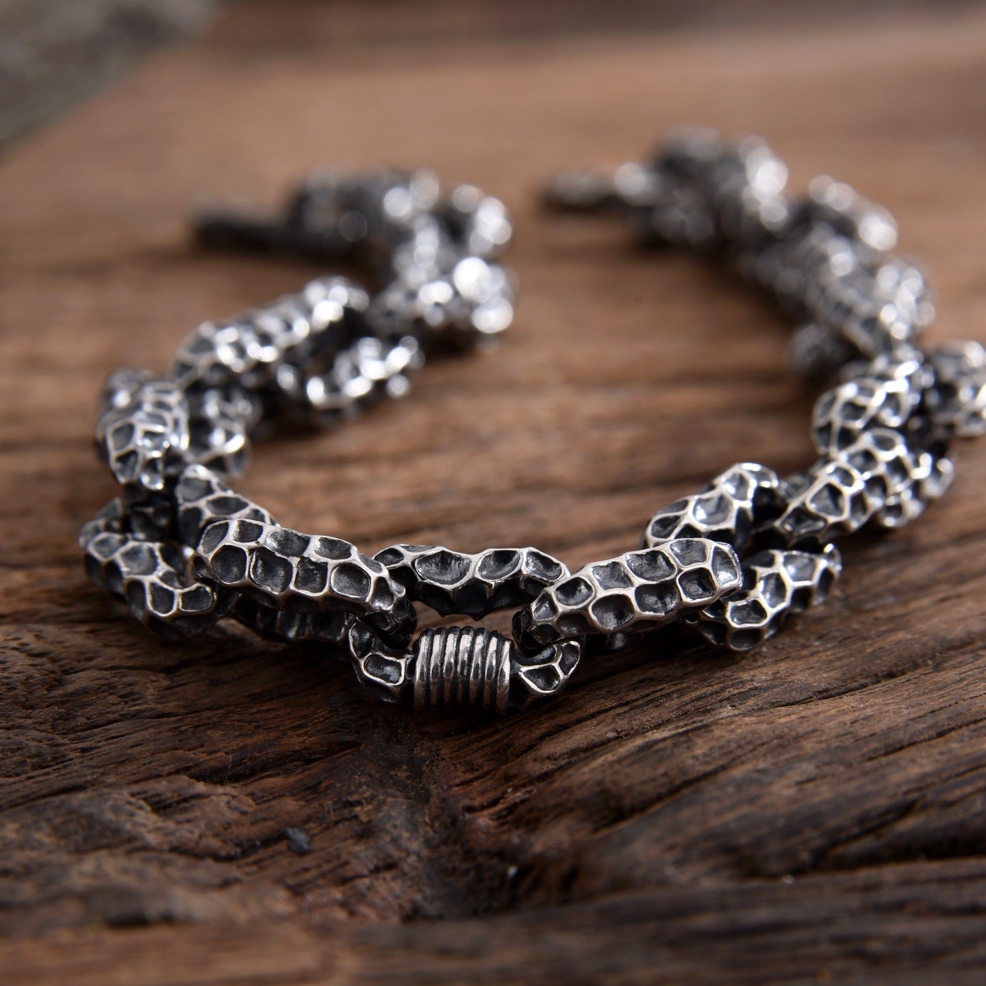 Vornar - Textured Silver Chain Bracelet
