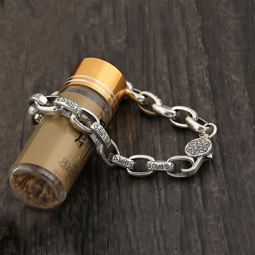 Nirvalin – Lion Crest Silver Bracelet