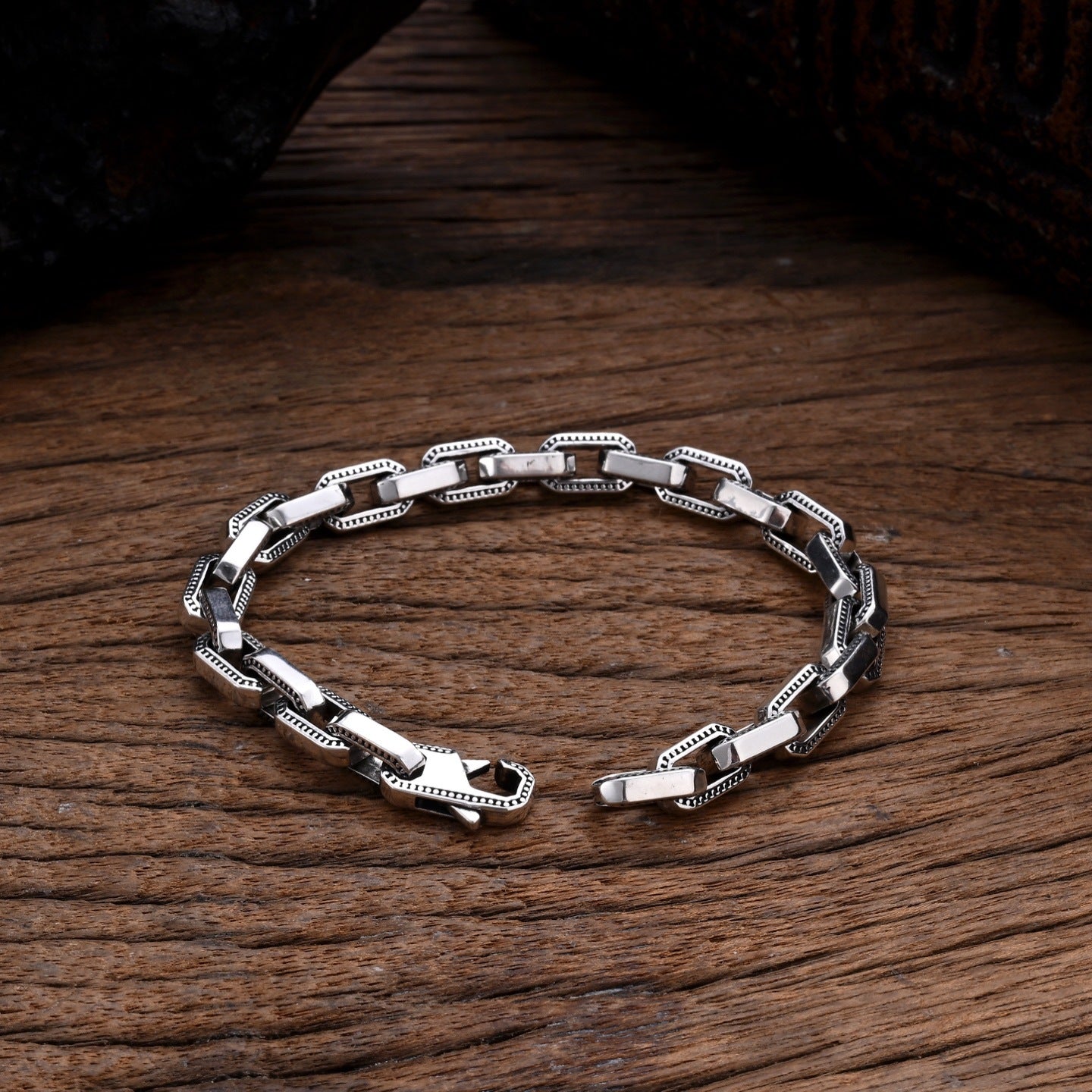 Asuma – Anchor Spirit Silver Bracelet