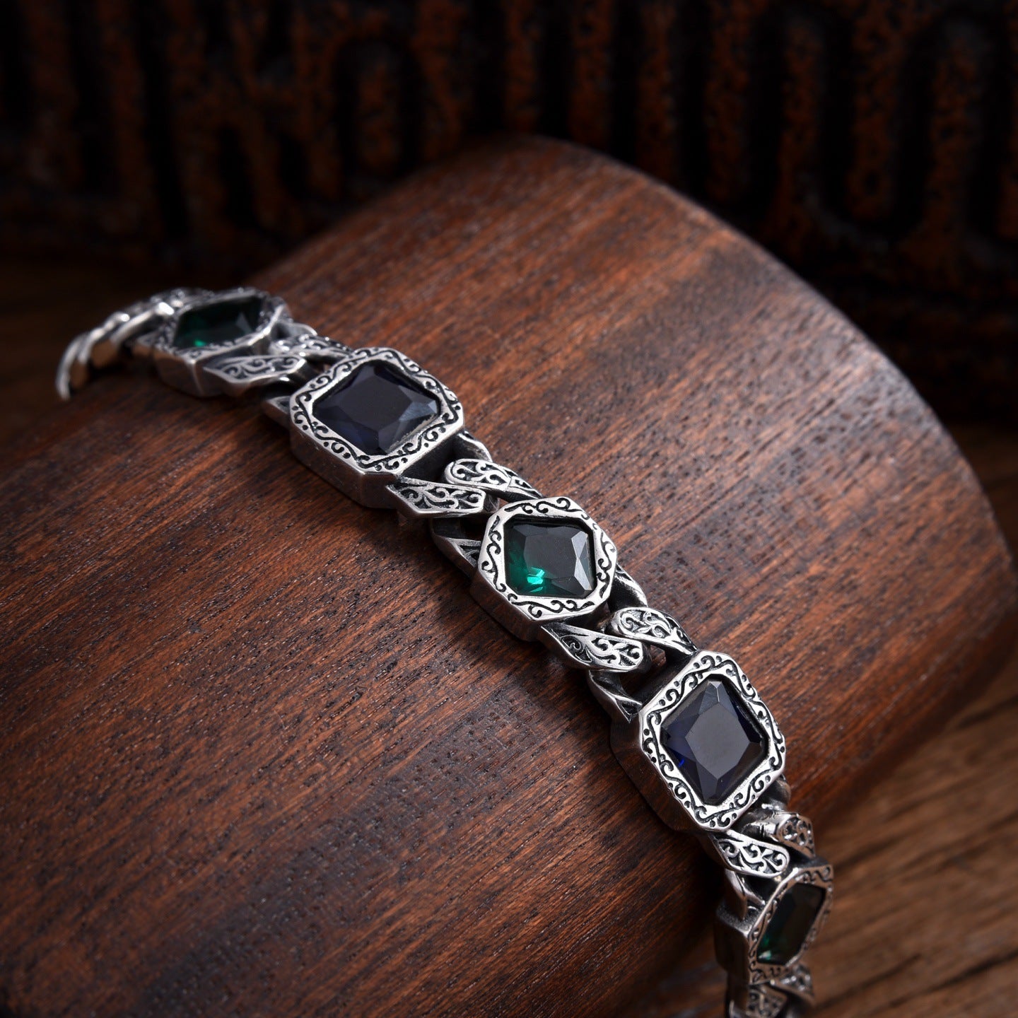 Ithoré — Temple Path Silver Bracelet