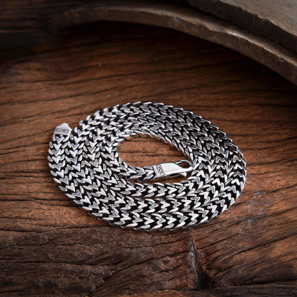 Eloska — Mindwoven Silver Chain