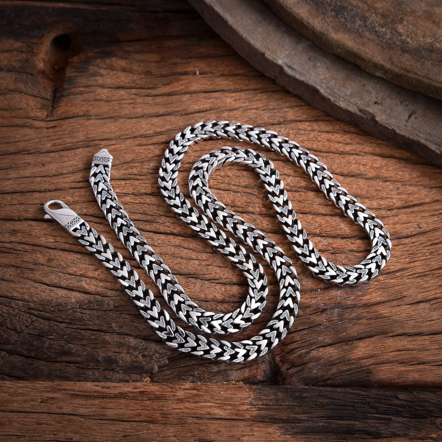 Eloska — Mindwoven Silver Chain