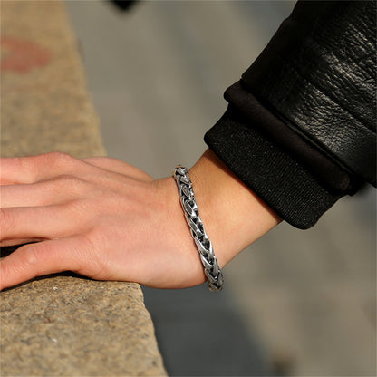 Huan - Handcrafted Silver Bracelet